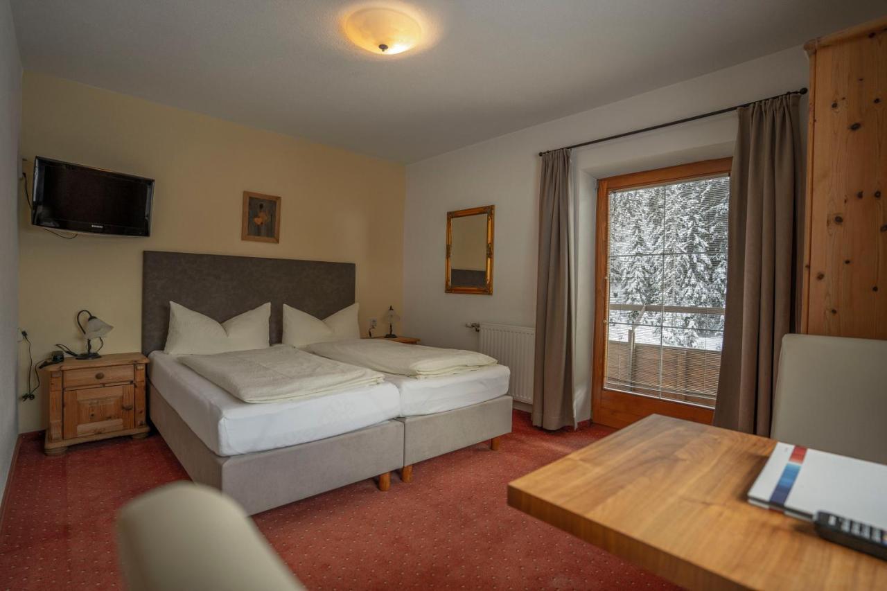 Hotel Waldesruh 3*